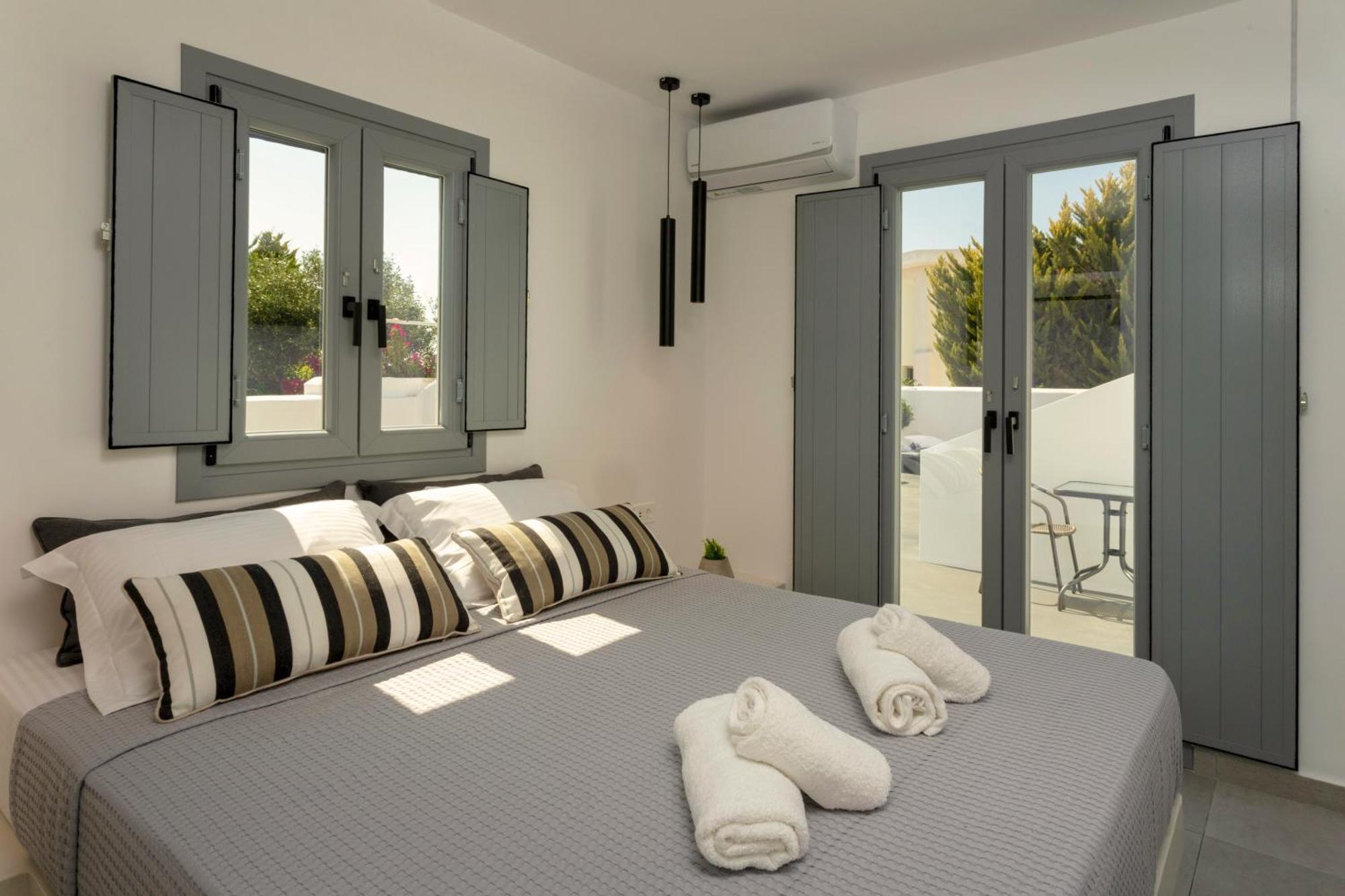 Linea Luxury Suites 산토리니 외부 사진